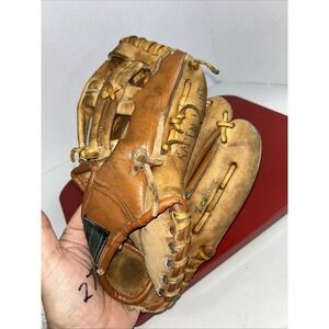 Vintage Ted Williams Leather Baseball Glove 16158‎ Sears Roebuck and Co RHT